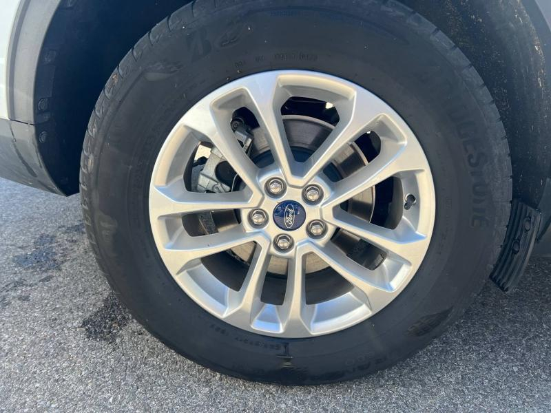 Photo 6 de l’annonce de FORD Kuga d’occasion à vendre à TOULON