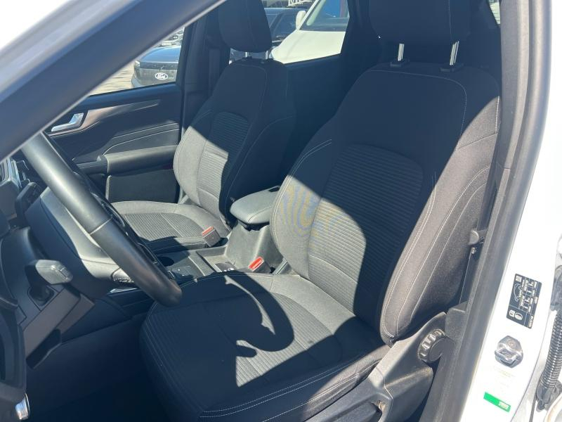 Photo 13 de l’annonce de FORD Kuga d’occasion à vendre à TOULON