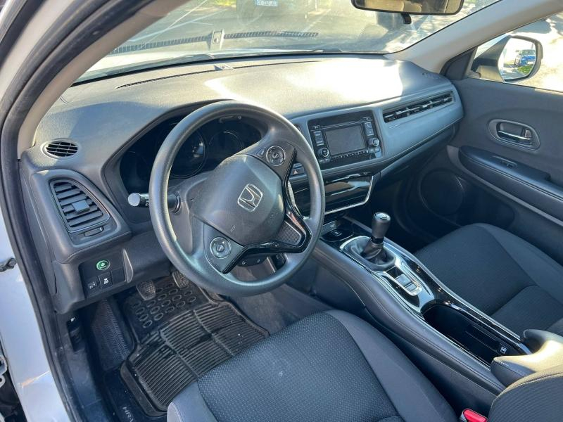 Photo 15 de l’annonce de HONDA HR-V d’occasion à vendre à TOULON