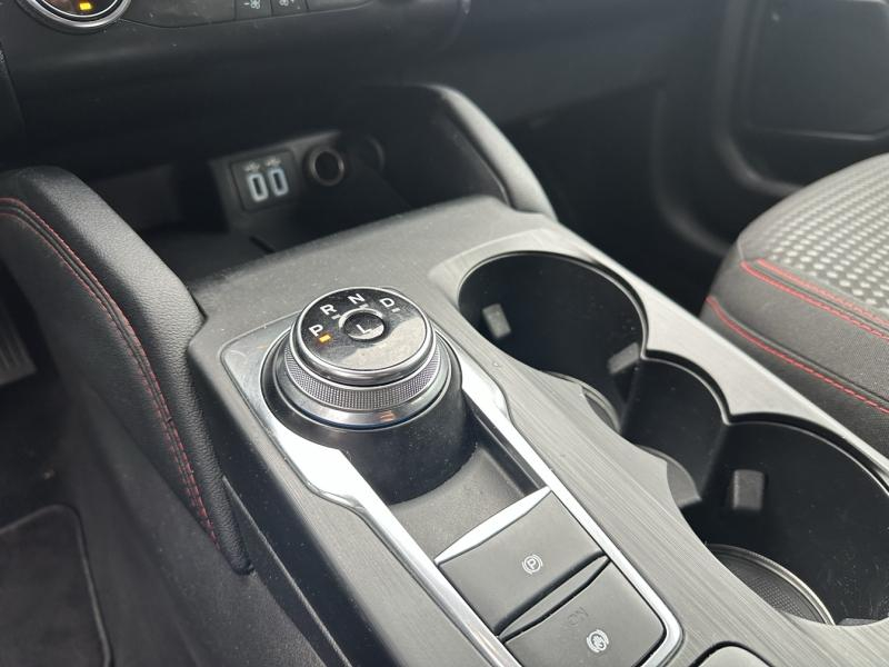 Photo 17 de l’annonce de FORD Kuga d’occasion à vendre à NARBONNE