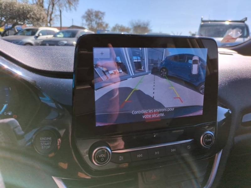 Photo 7 de l’annonce de FORD Fiesta d’occasion à vendre à NÎMES