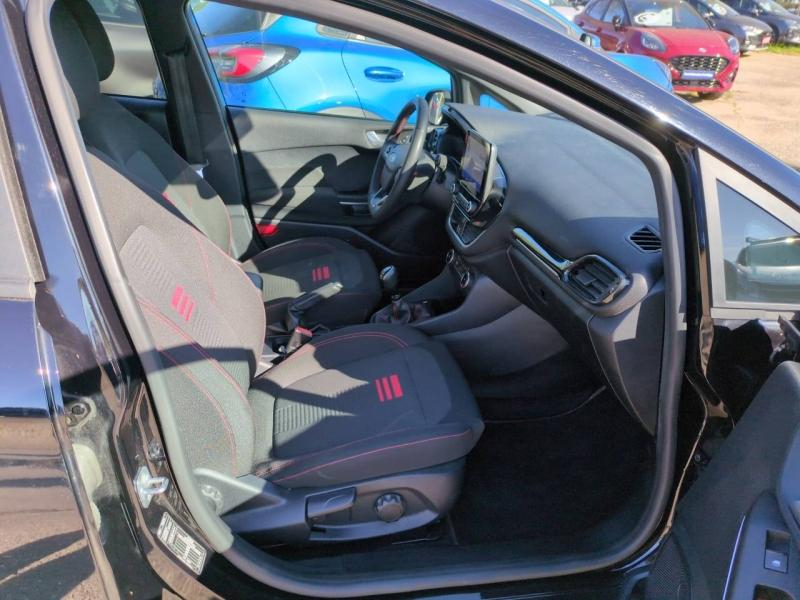 Photo 17 de l’annonce de FORD Fiesta d’occasion à vendre à NÎMES