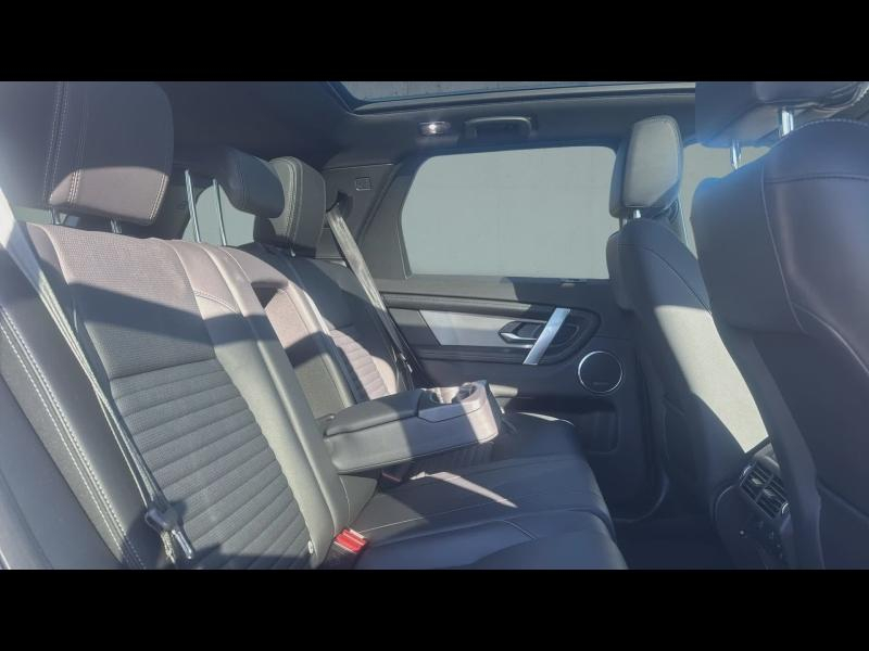 Photo 12 de l’annonce de LAND-ROVER Discovery Sport d’occasion à vendre à Marseille