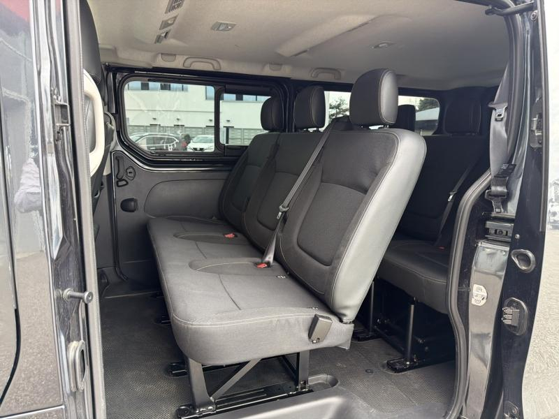 Photo 11 de l’annonce de NISSAN Primastar Combi d’occasion à vendre à ANNEMASSE