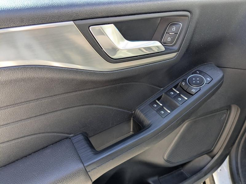 Photo 15 de l’annonce de FORD Kuga d’occasion à vendre à MONTPELLIER