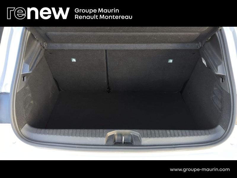 Photo 13 de l’annonce de RENAULT Clio d’occasion à vendre à VARENNES SUR SEINE