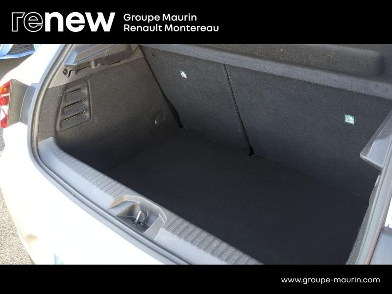 Photo 14 de l’annonce de RENAULT Clio d’occasion à vendre à VARENNES SUR SEINE