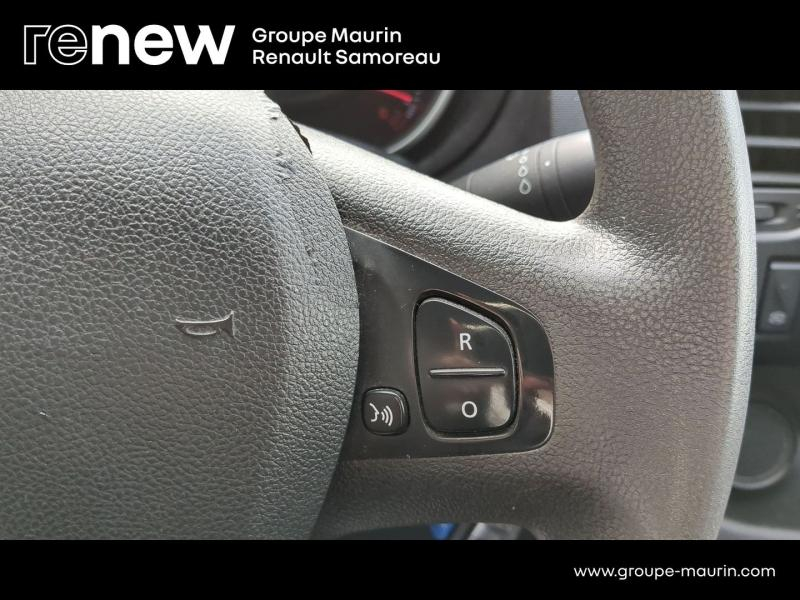 Photo 16 de l’annonce de RENAULT Trafic Fg VUL d’occasion à vendre à SAMOREAU