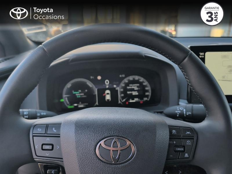 Photo 13 de l’annonce de TOYOTA C-HR d’occasion à vendre à AUBIÈRE