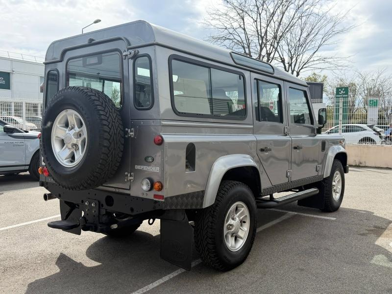 Photo 5 de l’annonce de LAND-ROVER Defender d’occasion à vendre à AIX-EN-PROVENCE