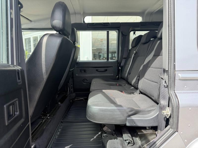 Photo 11 de l’annonce de LAND-ROVER Defender d’occasion à vendre à AIX-EN-PROVENCE