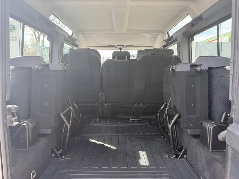 Photo 13 de l’annonce de LAND-ROVER Defender d’occasion à vendre à AIX-EN-PROVENCE