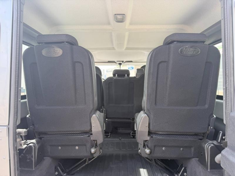 Photo 14 de l’annonce de LAND-ROVER Defender d’occasion à vendre à AIX-EN-PROVENCE