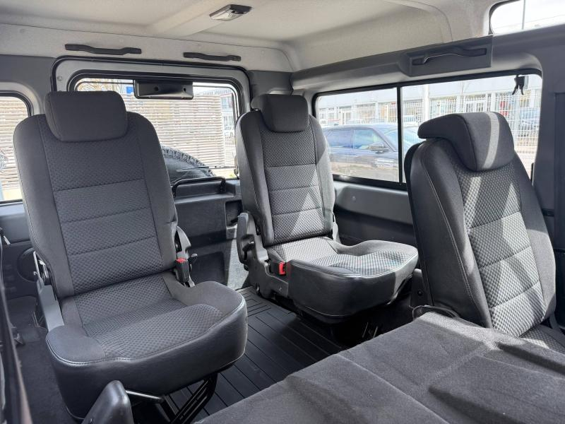 Photo 15 de l’annonce de LAND-ROVER Defender d’occasion à vendre à AIX-EN-PROVENCE