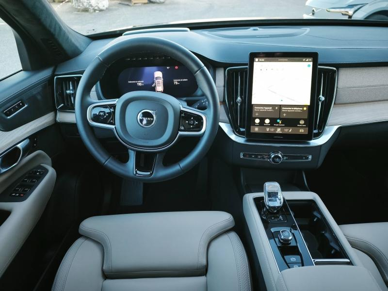 Photo 4 de l’annonce de VOLVO XC90 d’occasion à vendre à AVIGNON