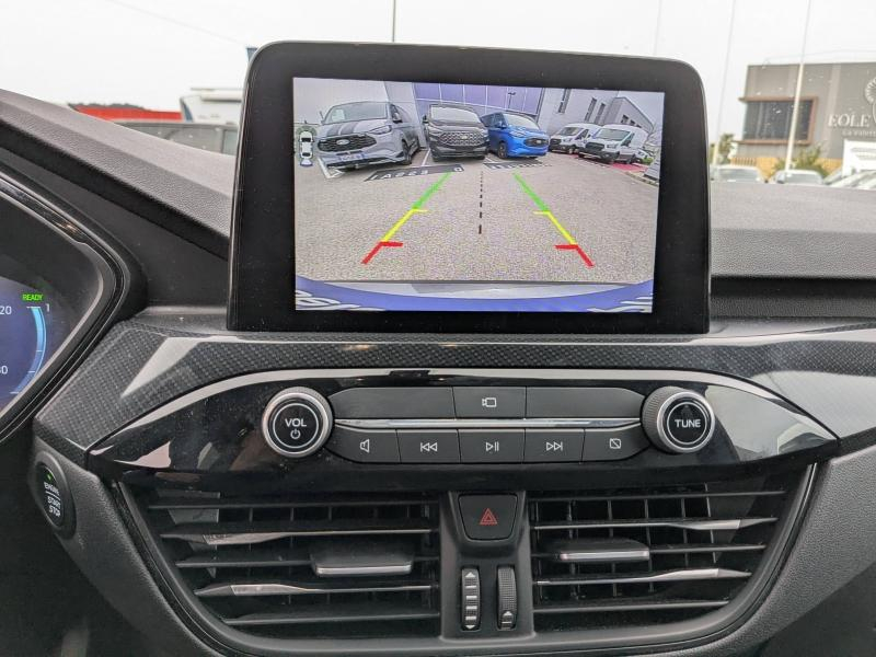 Photo 14 de l’annonce de FORD Kuga d’occasion à vendre à BRIGNOLES