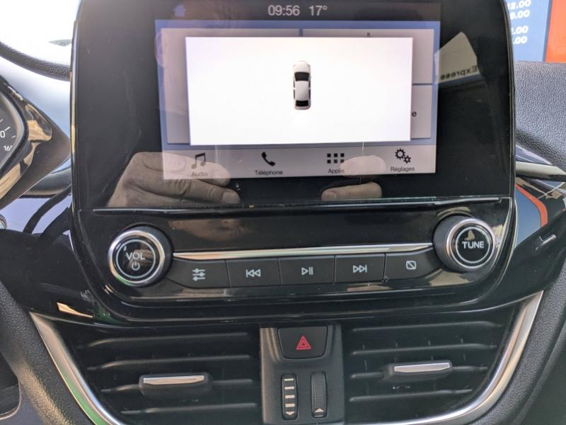 Photo 13 de l’annonce de FORD Fiesta d’occasion à vendre à BRIGNOLES