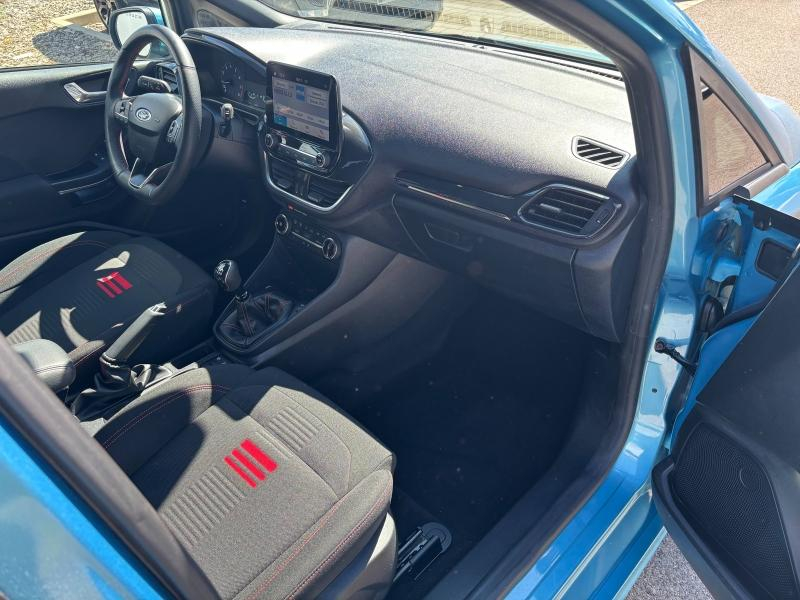 Photo 13 de l’annonce de FORD Fiesta d’occasion à vendre à LA GARDE