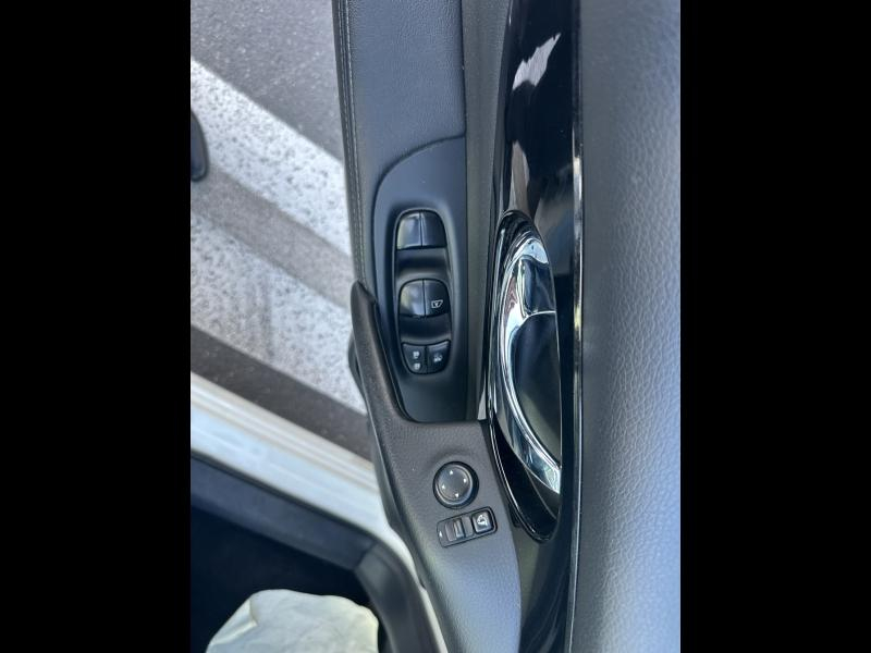 Photo 10 de l’annonce de NISSAN Qashqai d’occasion à vendre à LATTES