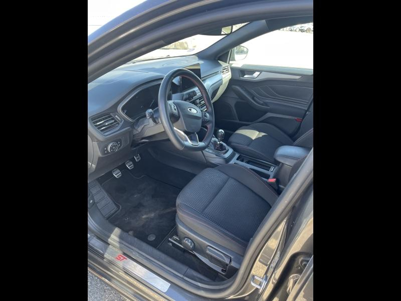 Photo 13 de l’annonce de FORD Focus d’occasion à vendre à CARPENTRAS