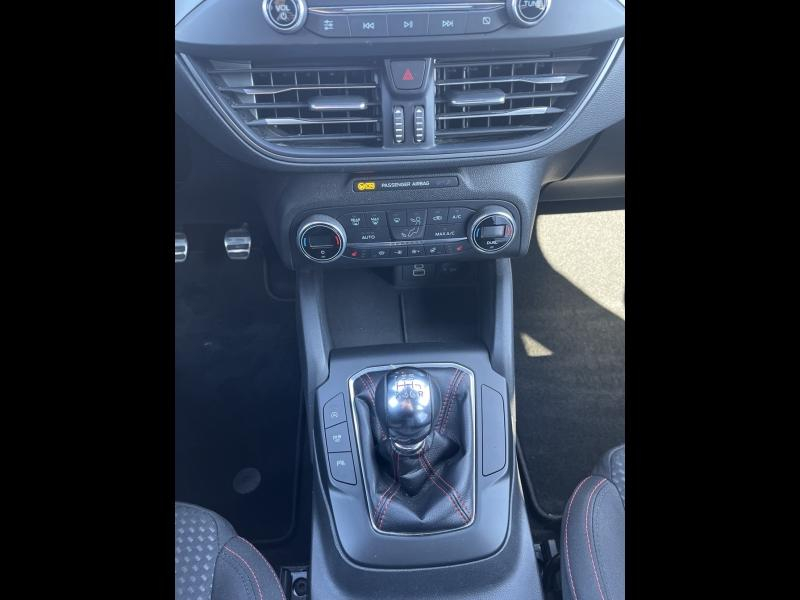 Photo 17 de l’annonce de FORD Focus d’occasion à vendre à CARPENTRAS