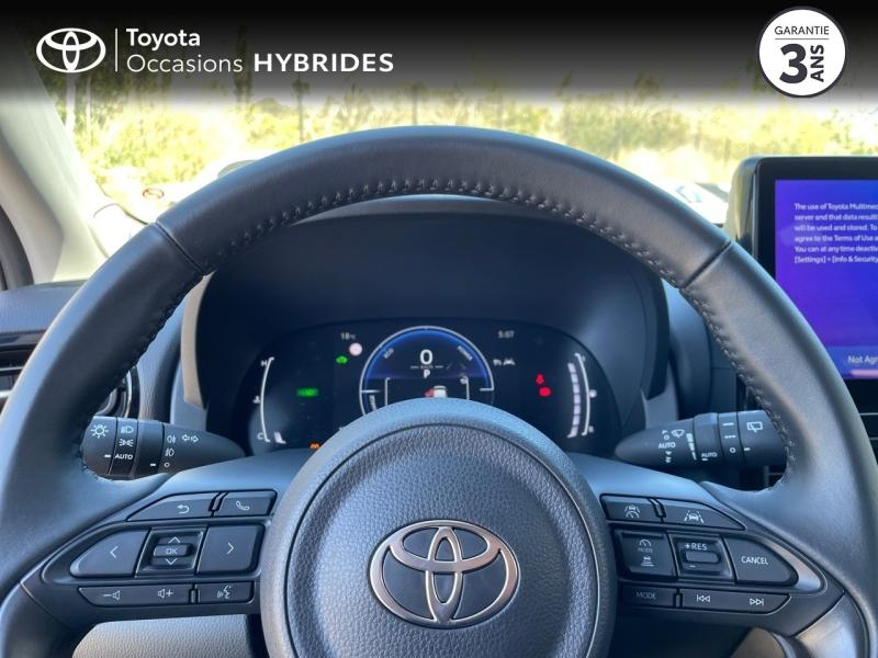 Photo 13 de l’annonce de TOYOTA Yaris d’occasion à vendre à MONTFAVET