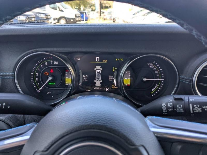 Photo 9 de l’annonce de JEEP Wrangler d’occasion à vendre à MARSEILLE