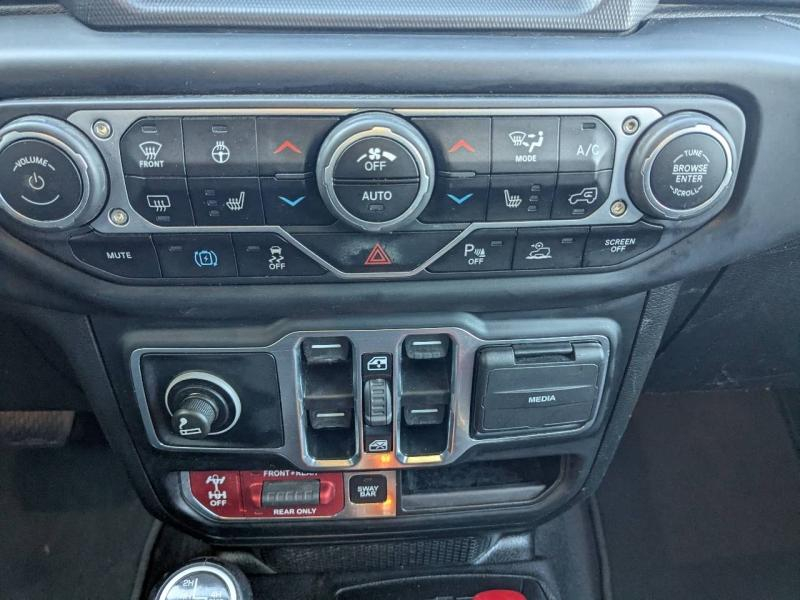 Photo 10 de l’annonce de JEEP Wrangler d’occasion à vendre à MARSEILLE