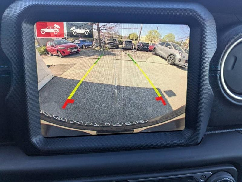 Photo 13 de l’annonce de JEEP Wrangler d’occasion à vendre à MARSEILLE