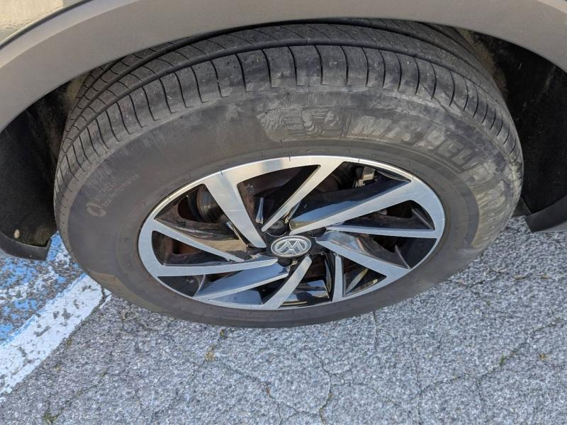 Photo 10 de l’annonce de VOLKSWAGEN Tiguan d’occasion à vendre à AIX-EN-PROVENCE