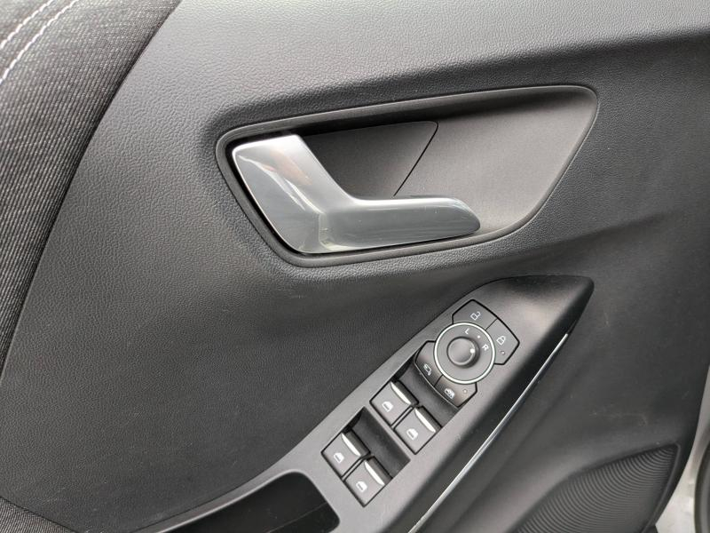 Photo 8 de l’annonce de FORD Puma d’occasion à vendre à LA VALETTE