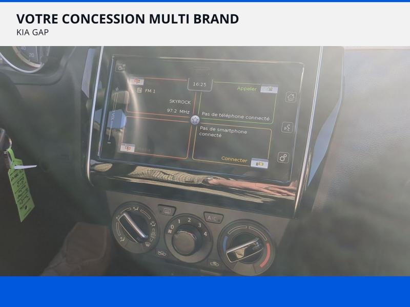 Photo 8 de l’annonce de SUZUKI Swift d’occasion à vendre à GAP