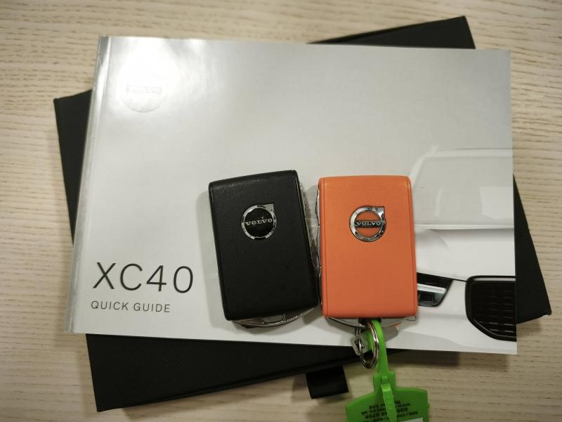 Photo 10 de l’annonce de VOLVO XC40 d’occasion à vendre à AVIGNON