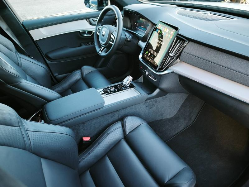 Photo 12 de l’annonce de VOLVO XC90 d’occasion à vendre à AVIGNON