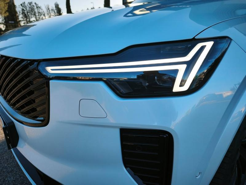 Photo 14 de l’annonce de VOLVO XC90 d’occasion à vendre à AVIGNON