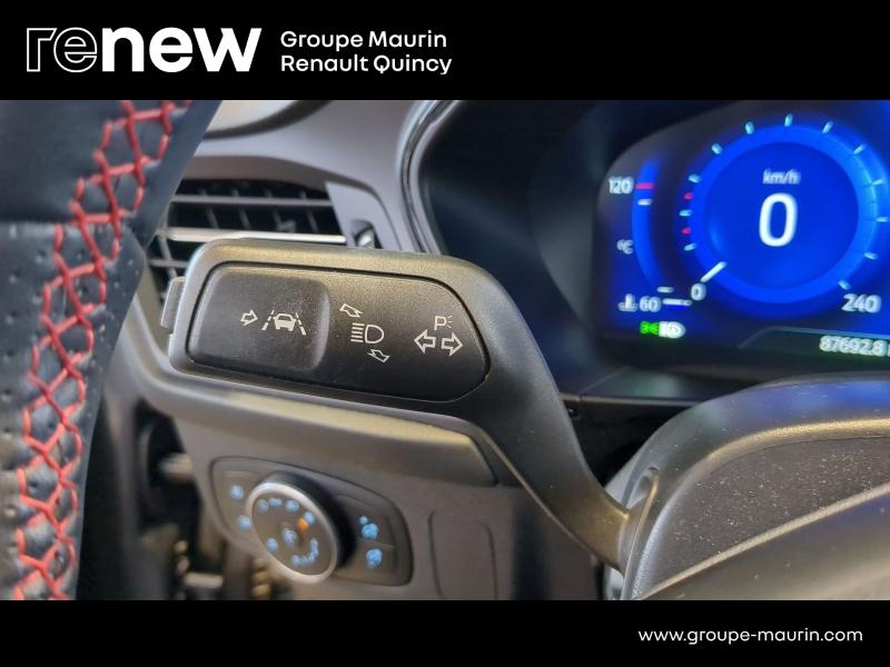 Photo 18 de l’annonce de FORD Focus d’occasion à vendre à QUINCY-SOUS-SÉNART