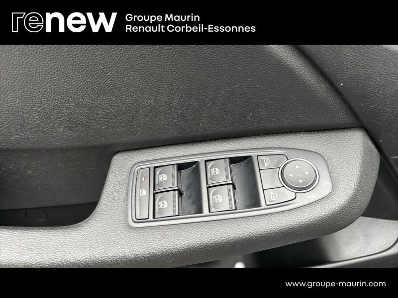 Photo 20 de l’annonce de RENAULT Clio d’occasion à vendre à CORBEIL-ESSONNES