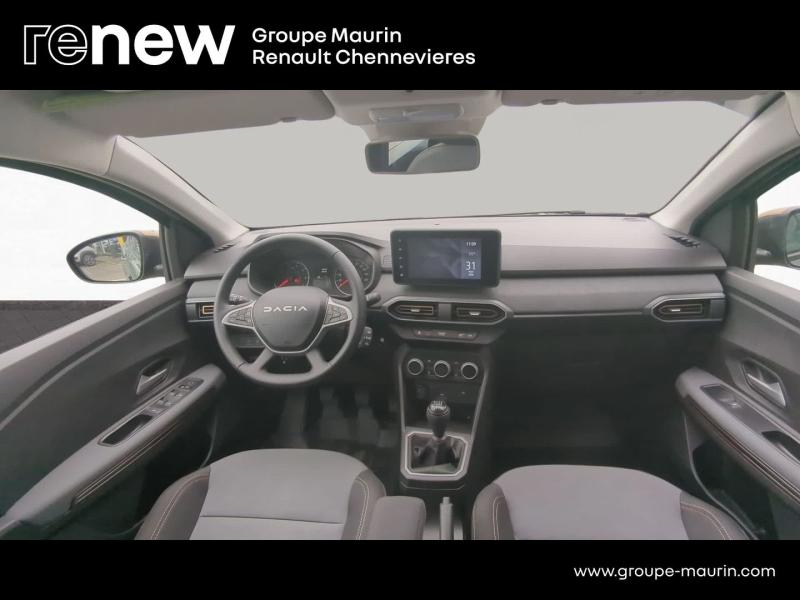 Photo 18 de l’annonce de DACIA Sandero d’occasion à vendre à CHENNEVIÈRES-SUR-MARNE