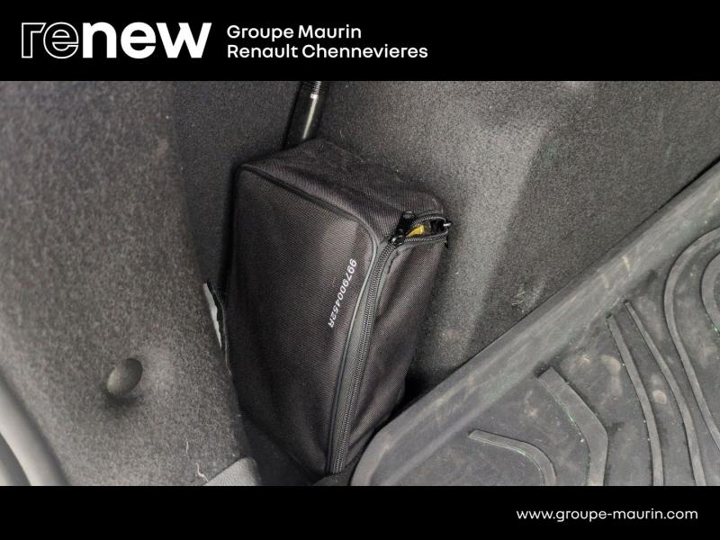 Photo 11 de l’annonce de DACIA Duster d’occasion à vendre à CHENNEVIÈRES-SUR-MARNE