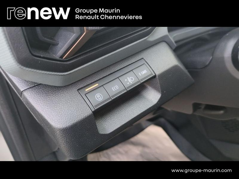 Photo 13 de l’annonce de DACIA Duster d’occasion à vendre à CHENNEVIÈRES-SUR-MARNE