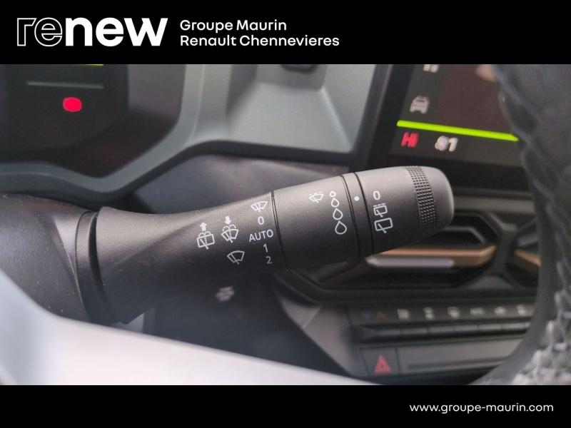 Photo 18 de l’annonce de DACIA Duster d’occasion à vendre à CHENNEVIÈRES-SUR-MARNE