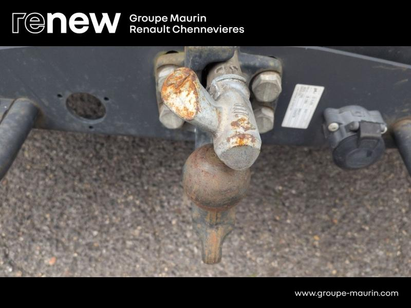 Photo 15 de l’annonce de RENAULT Master Fg VUL d’occasion à vendre à CHENNEVIÈRES-SUR-MARNE