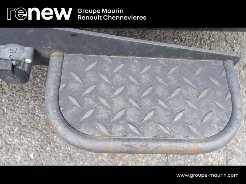 Photo 16 de l’annonce de RENAULT Master Fg VUL d’occasion à vendre à CHENNEVIÈRES-SUR-MARNE