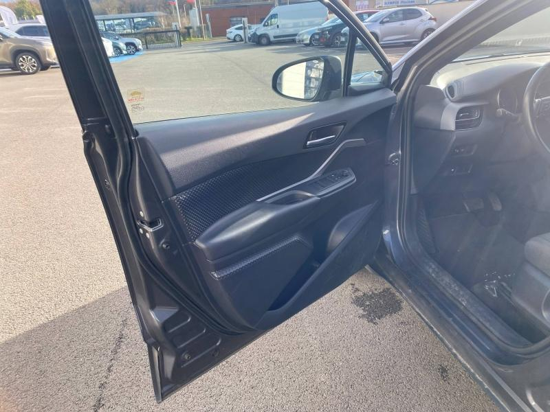 Photo 8 de l’annonce de TOYOTA C-HR d’occasion à vendre à CHARMEIL