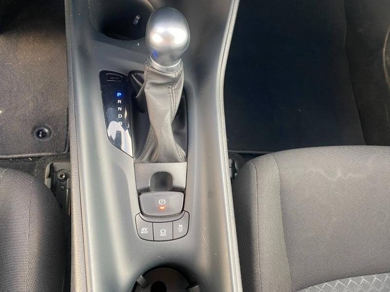 Photo 15 de l’annonce de TOYOTA C-HR d’occasion à vendre à CHARMEIL