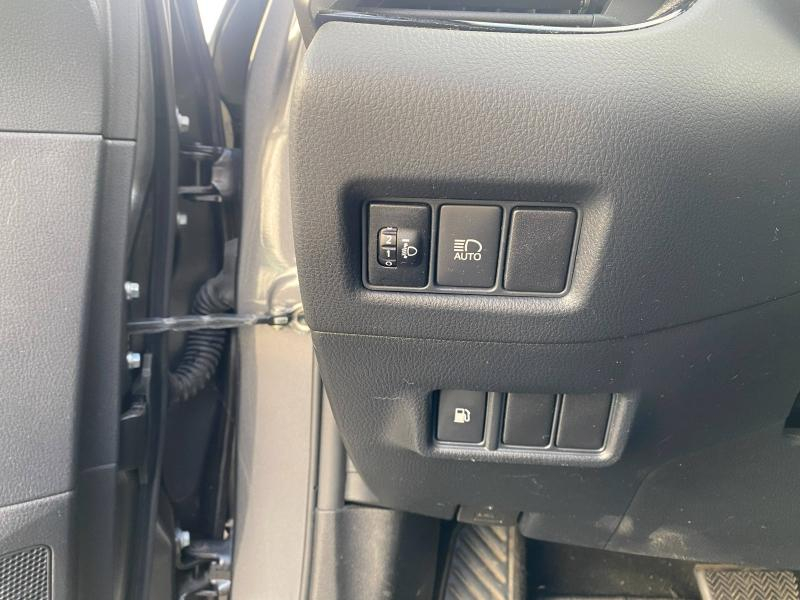 Photo 16 de l’annonce de TOYOTA C-HR d’occasion à vendre à CHARMEIL