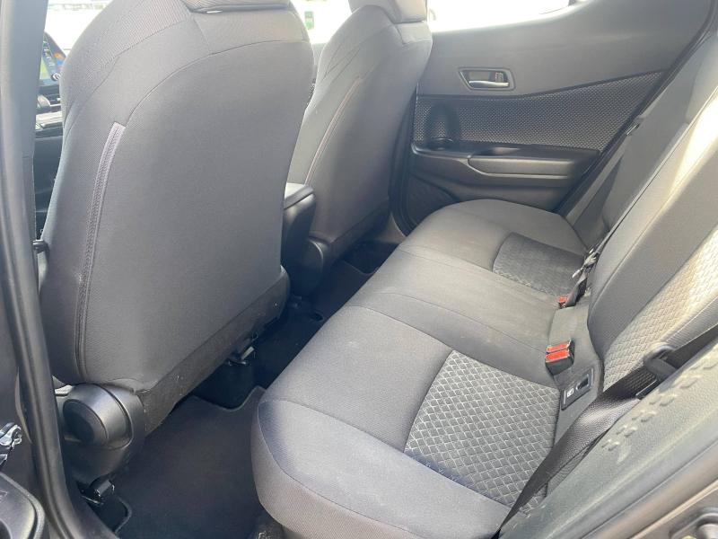 Photo 18 de l’annonce de TOYOTA C-HR d’occasion à vendre à CHARMEIL