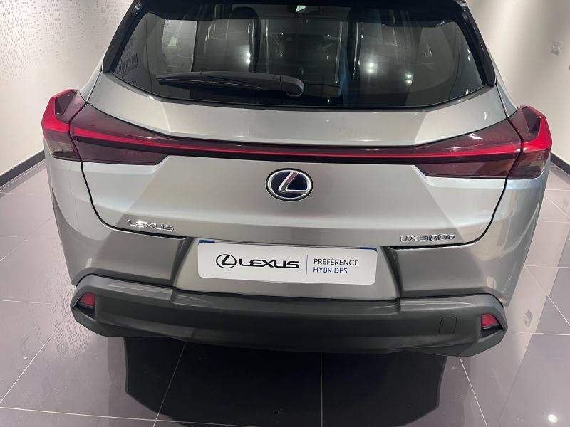 Photo 5 de l’annonce de LEXUS UX d’occasion à vendre à LATTES