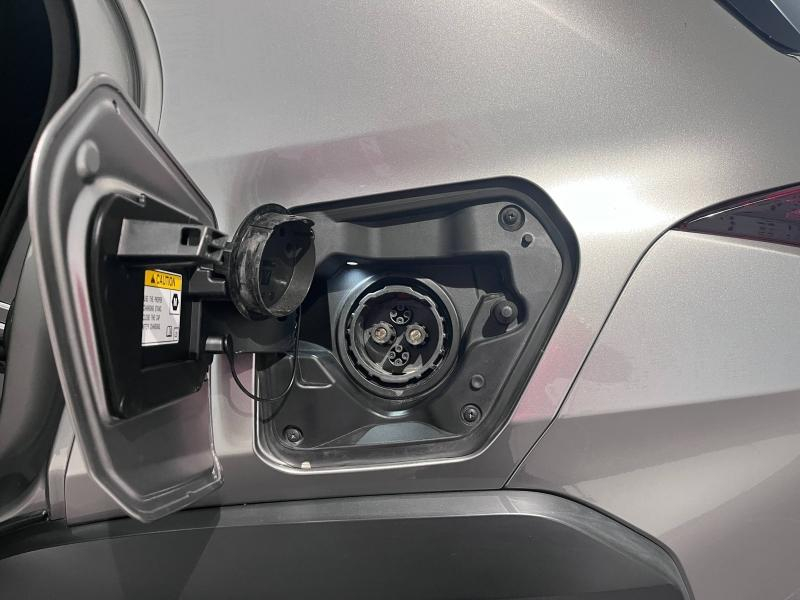 Photo 16 de l’annonce de LEXUS UX d’occasion à vendre à LATTES