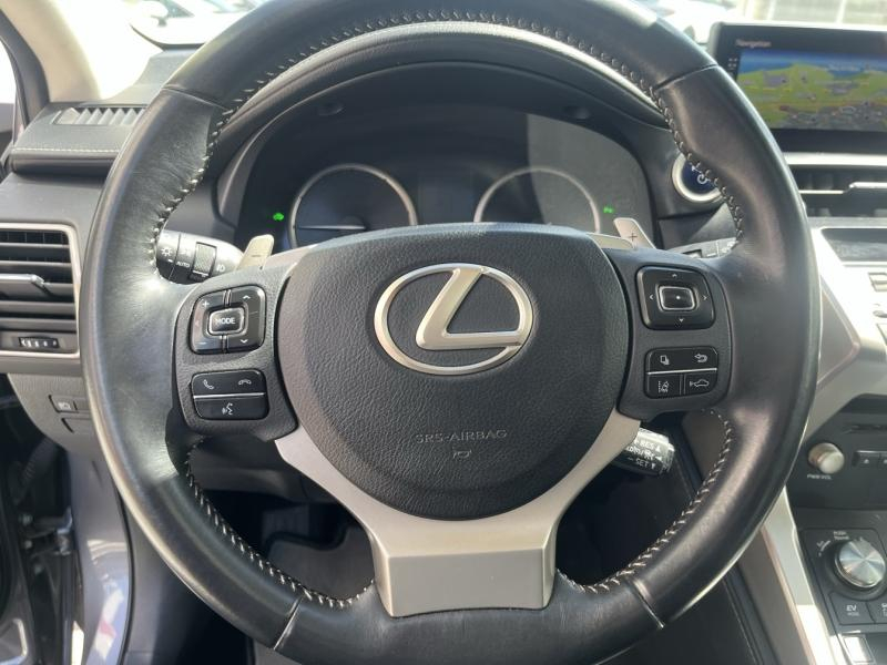 Photo 13 de l’annonce de LEXUS NX d’occasion à vendre à LATTES